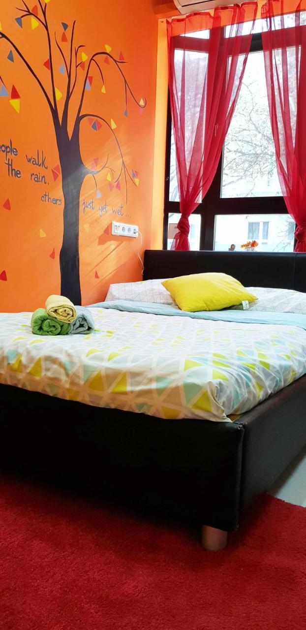 Fancy Hostel Загреб Экстерьер фото