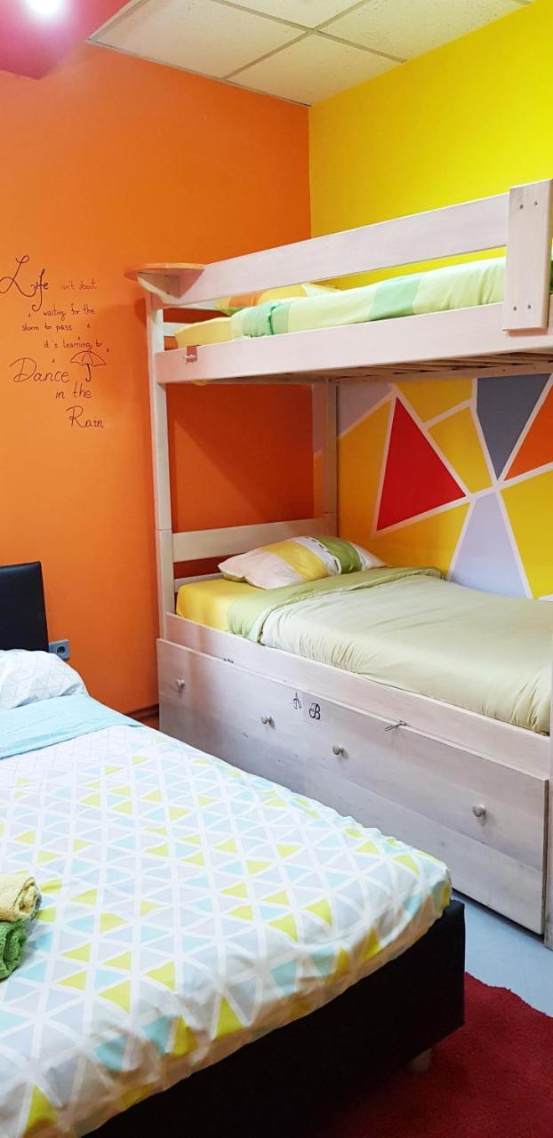 Fancy Hostel Загреб Экстерьер фото