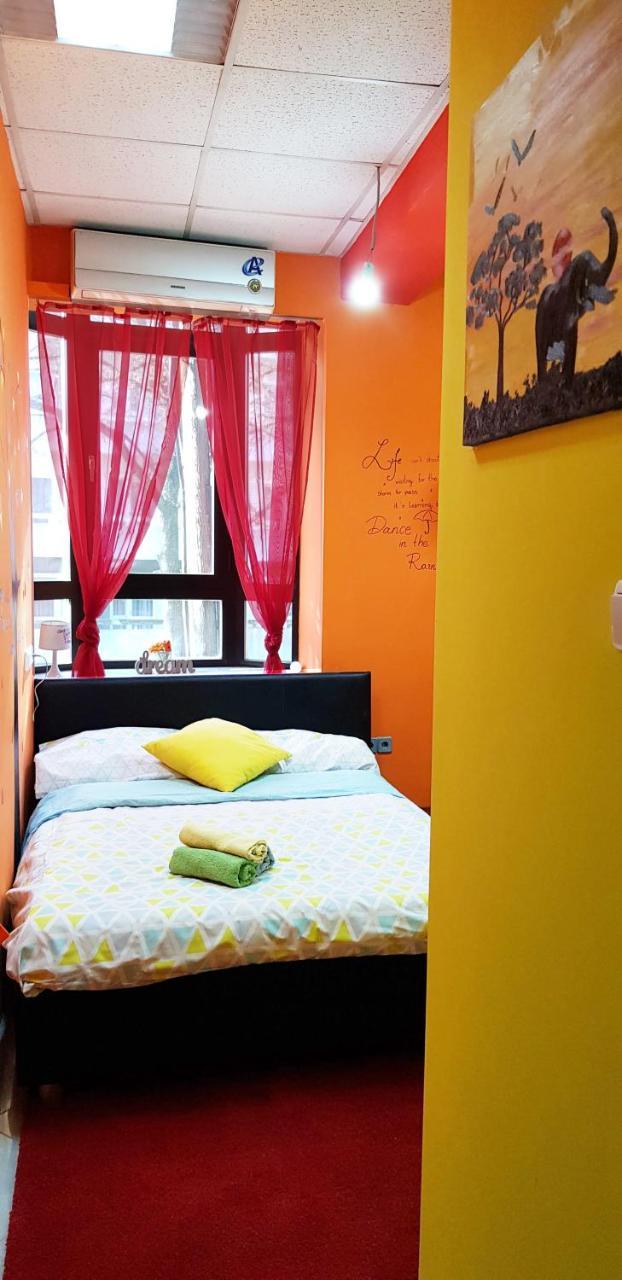 Fancy Hostel Загреб Экстерьер фото