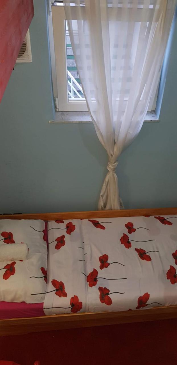 Fancy Hostel Загреб Экстерьер фото