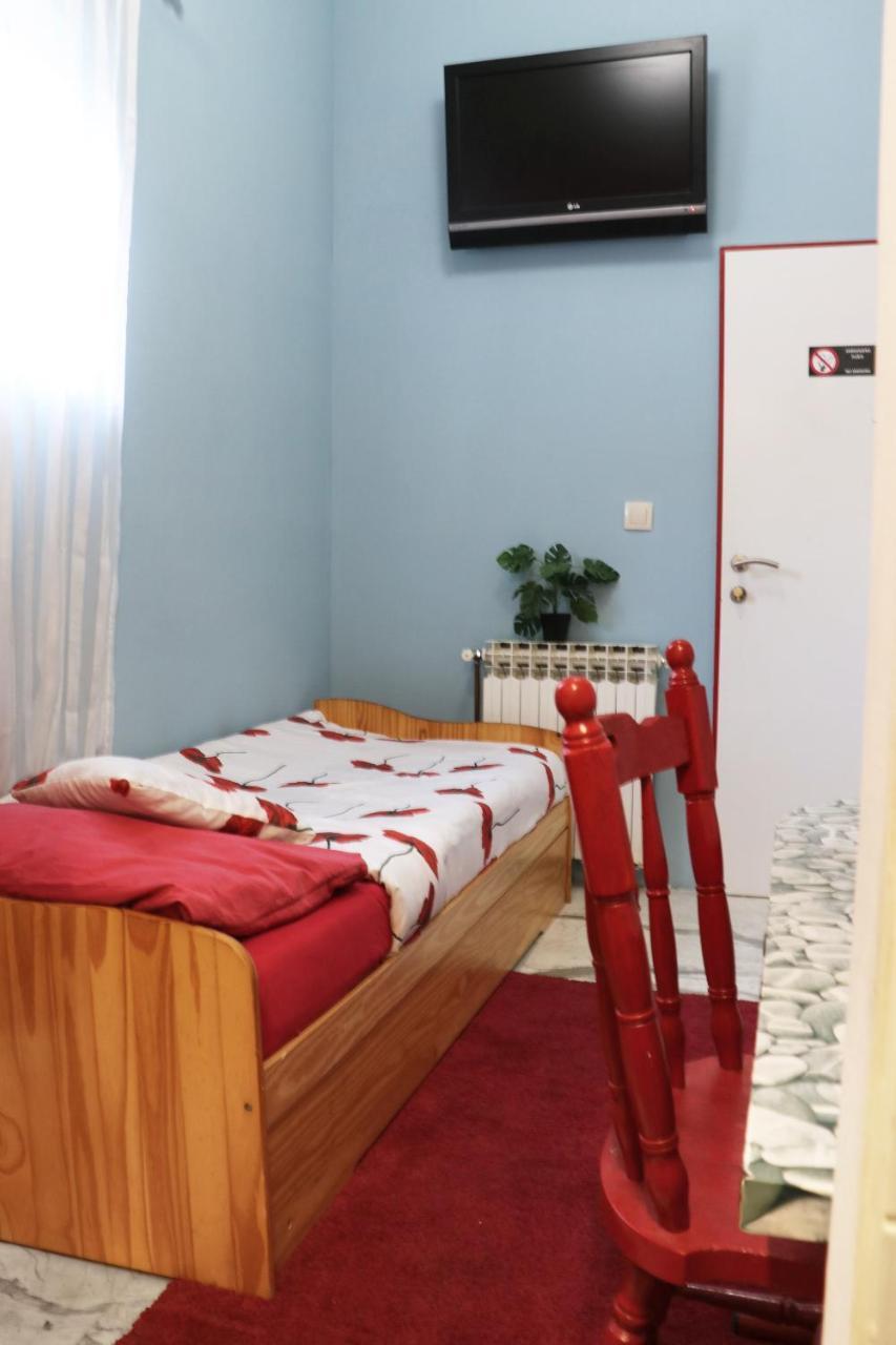 Fancy Hostel Загреб Экстерьер фото
