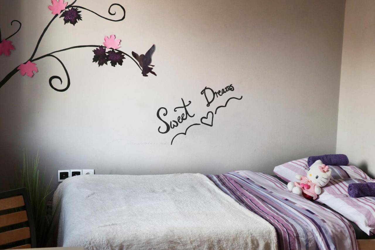 Fancy Hostel Загреб Экстерьер фото