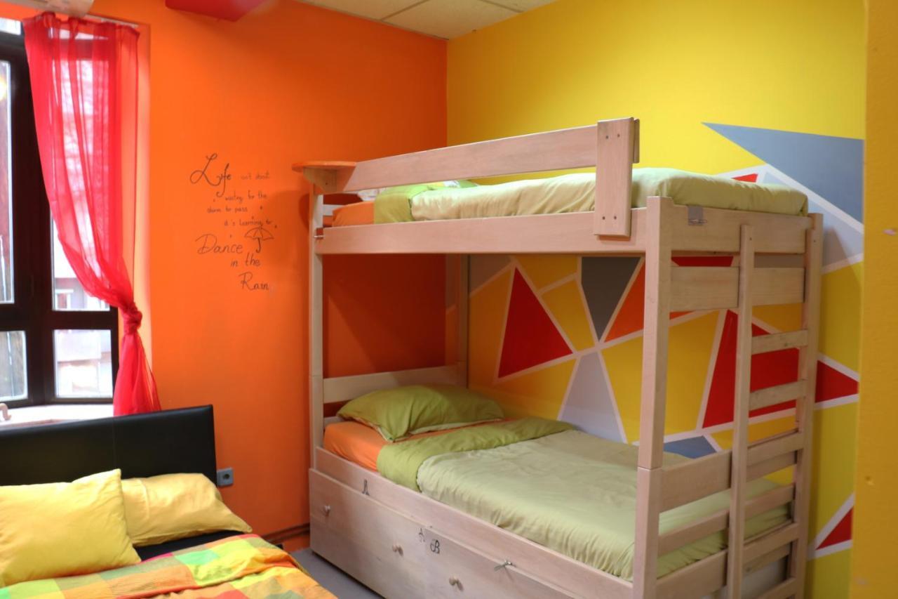 Fancy Hostel Загреб Экстерьер фото