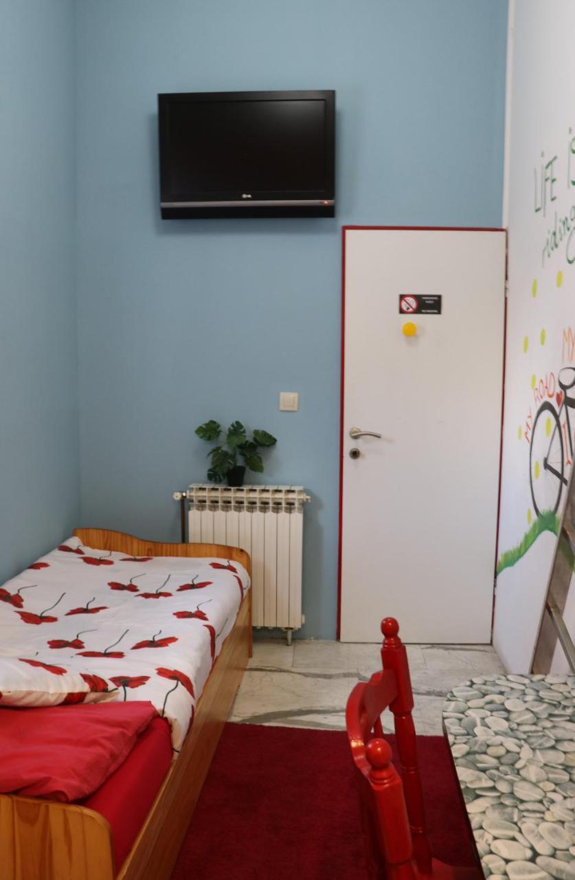 Fancy Hostel Загреб Экстерьер фото