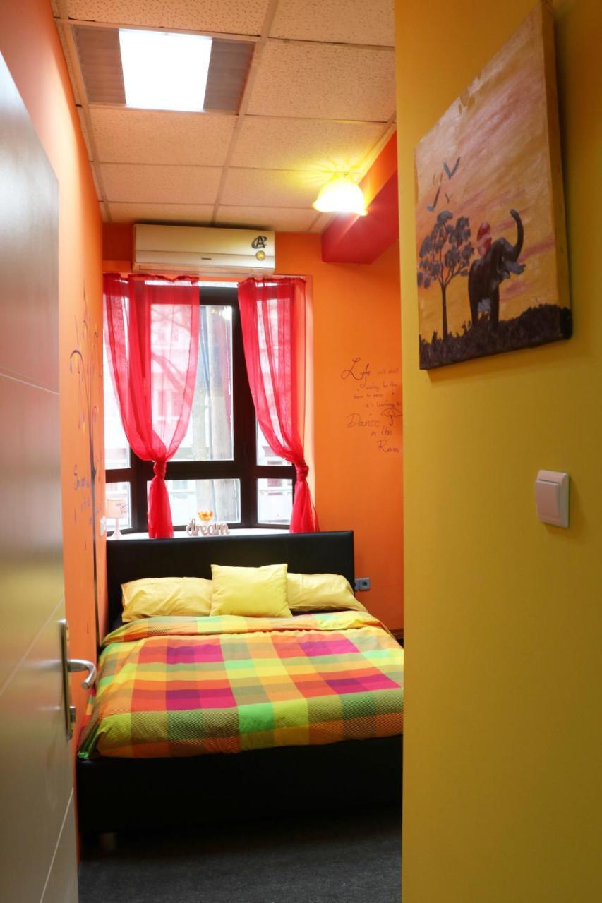 Fancy Hostel Загреб Экстерьер фото