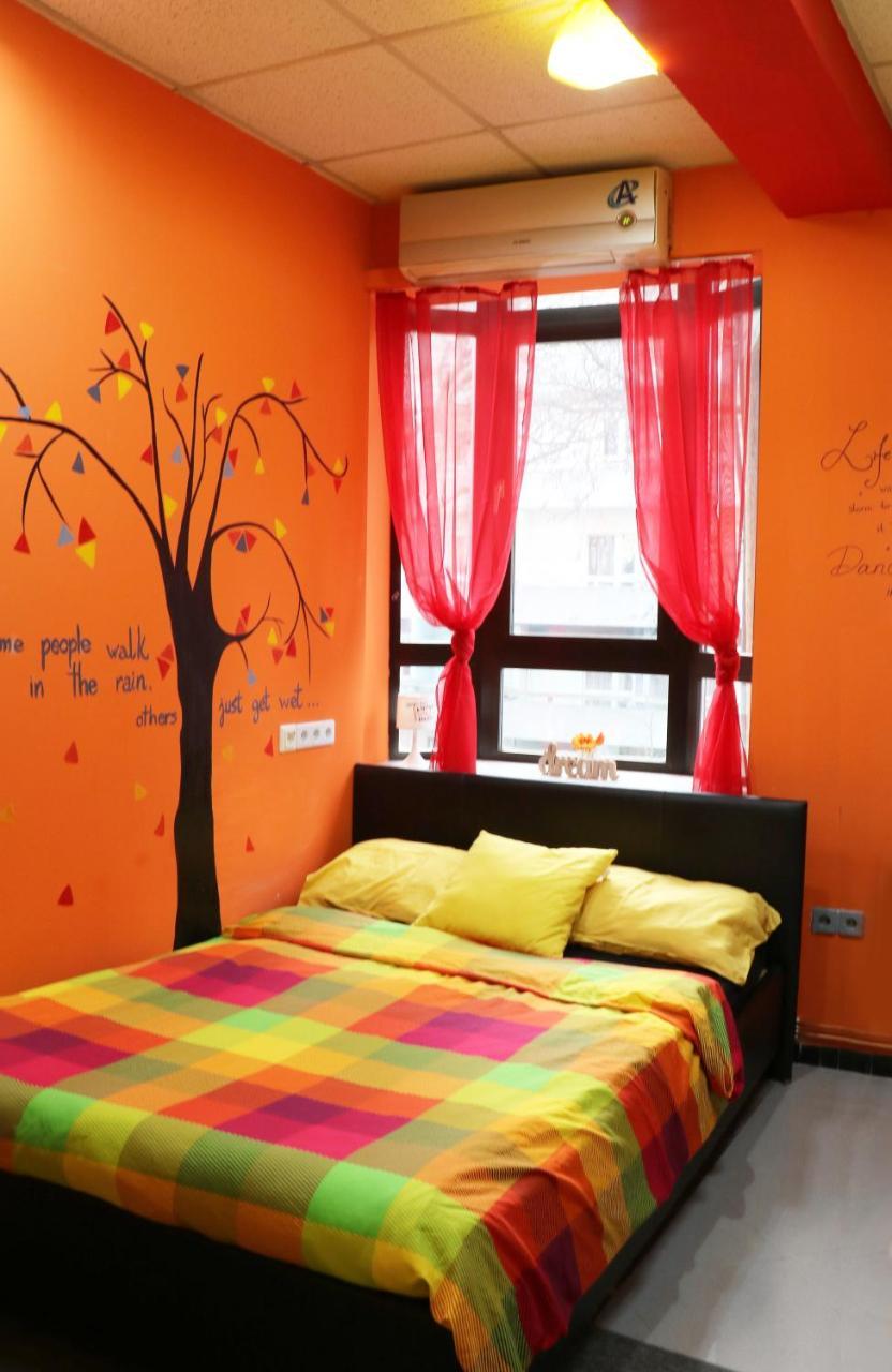 Fancy Hostel Загреб Экстерьер фото